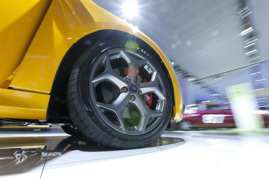  Ford Focus ST 2010 года  (фото 34 из 46)